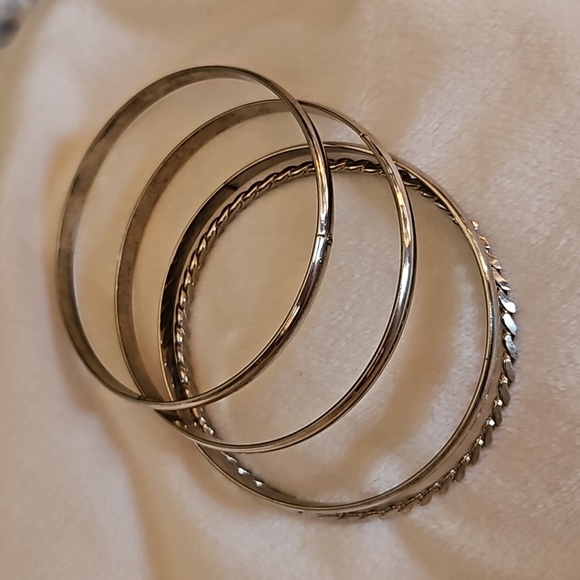 Stack of Four Silver Plated Bangle Braceletsa - Picture 2 of 5